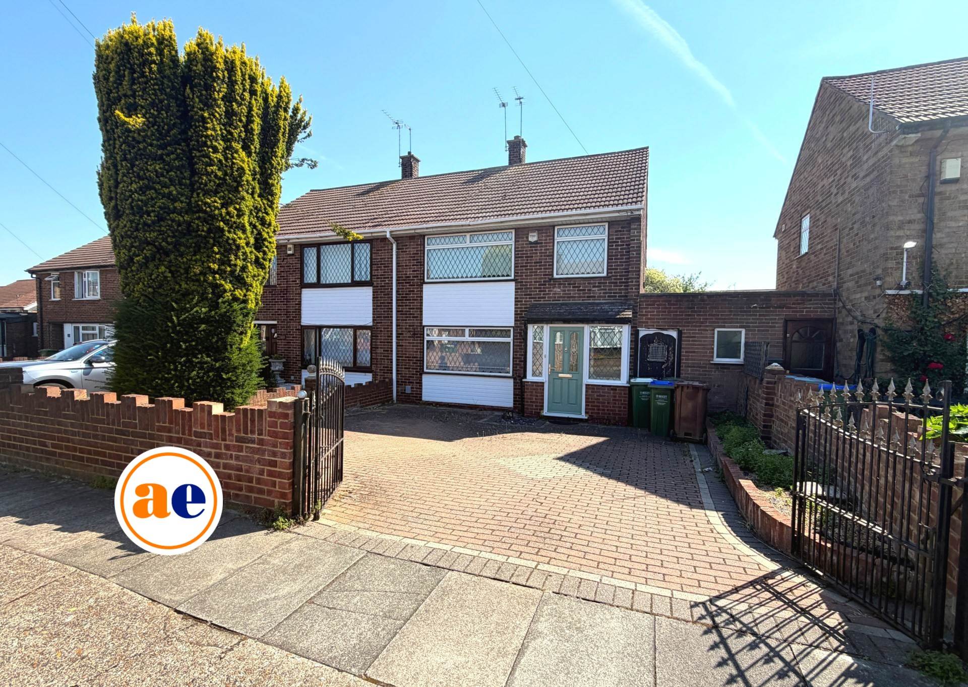 Jenningtree Road, Erith  ***3D FLOORPLAN & VIDEO  AVAILABLE ***, Image 1