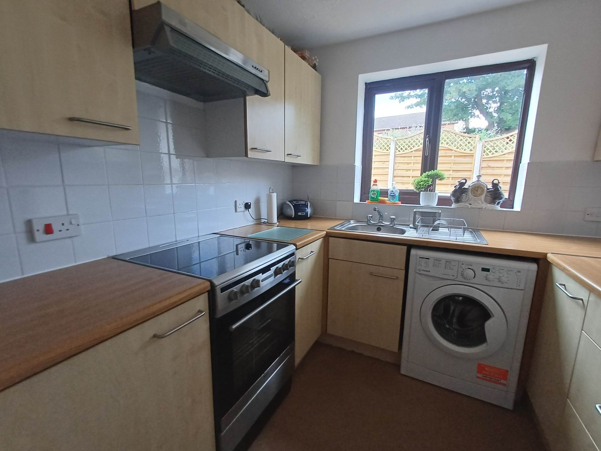 Bevans Close, Greenhithe, Image 7