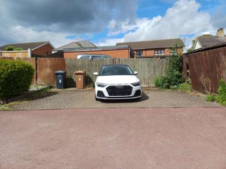 Bevans Close, Greenhithe, Image 11