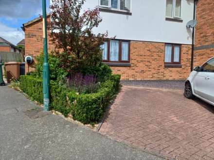 Bevans Close, Greenhithe, Image 12