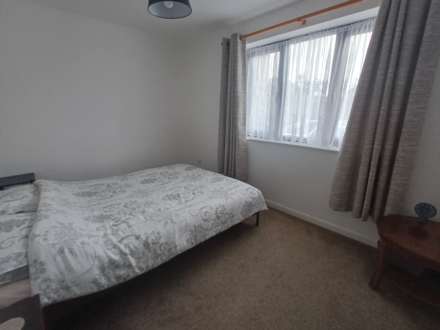 Bevans Close, Greenhithe, Image 9
