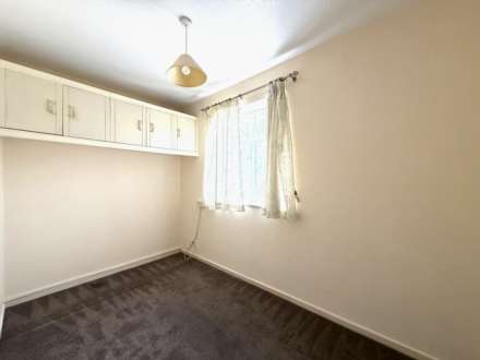 Ampleforth Road, London, Image 9