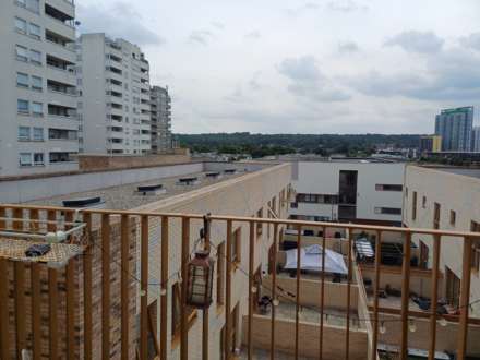 Southmere, London, Image 9