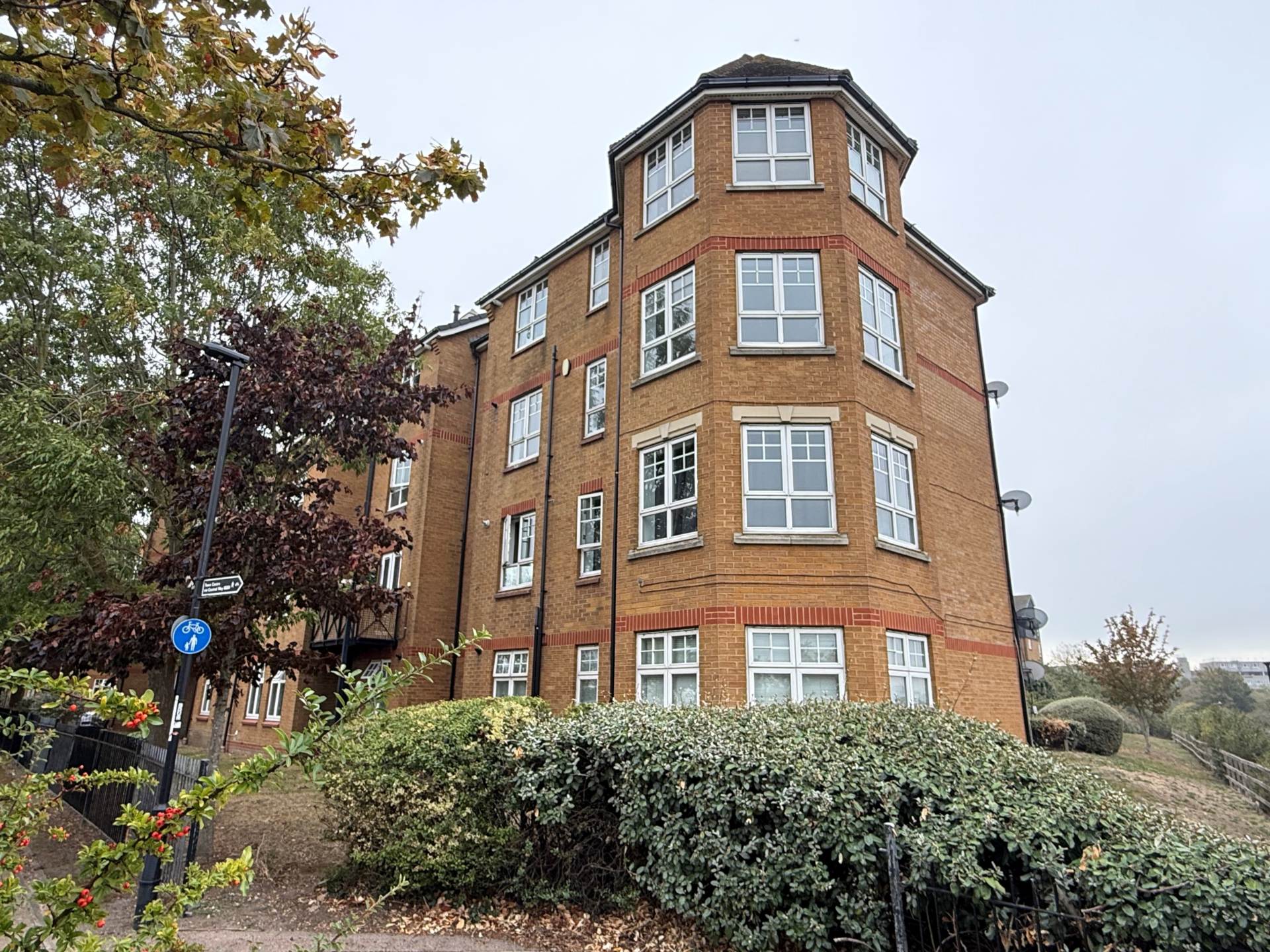 Greenhaven Drive, London, Image 1
