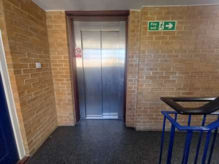 Greenhaven Drive, London, Image 10
