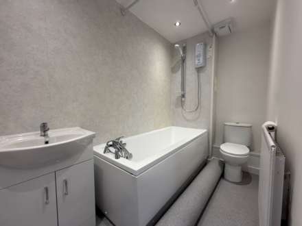 Greenhaven Drive, London, Image 4