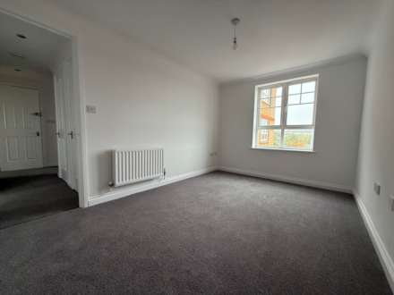 Greenhaven Drive, London, Image 7