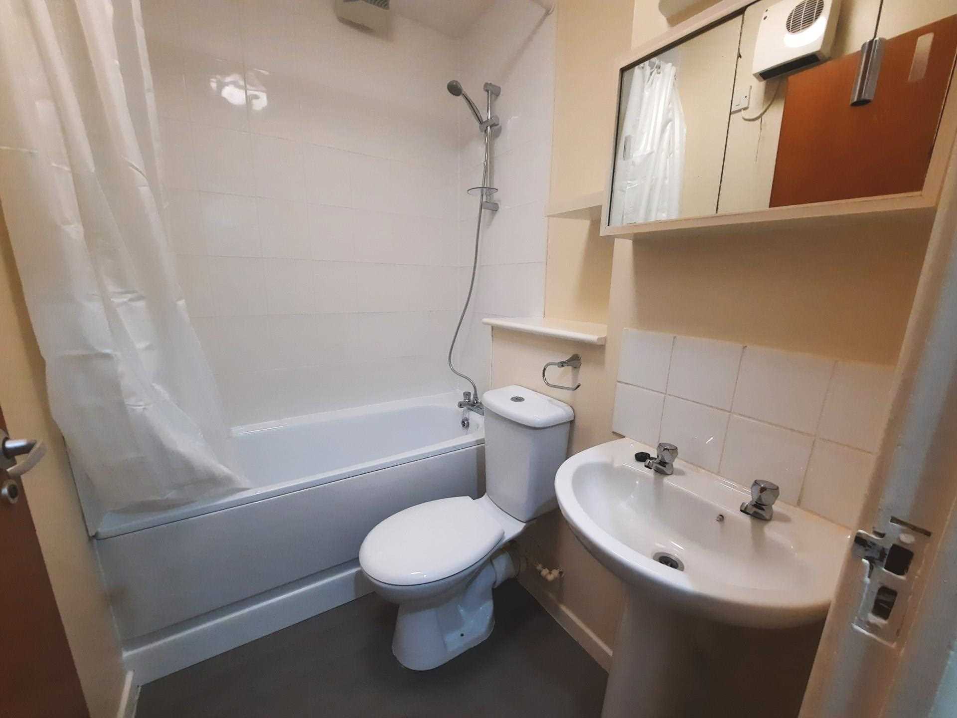 Frobisher Road, Erith, Image 8