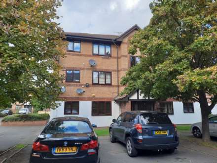 Property For Rent Frobisher Road, Erith