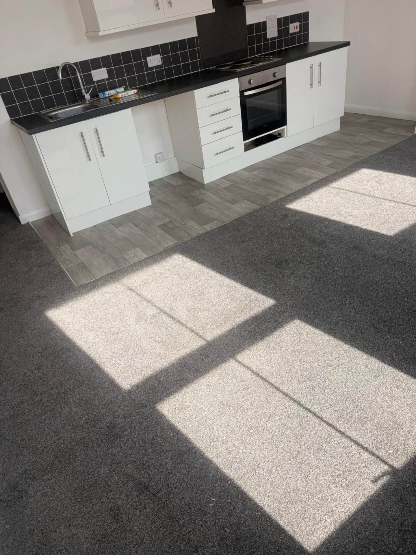 *NEWLY DECORATED* Cavendish Place, Eastbourne, Image 1