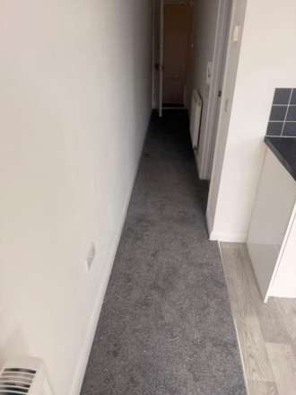 *NEWLY DECORATED* Cavendish Place, Eastbourne, Image 3