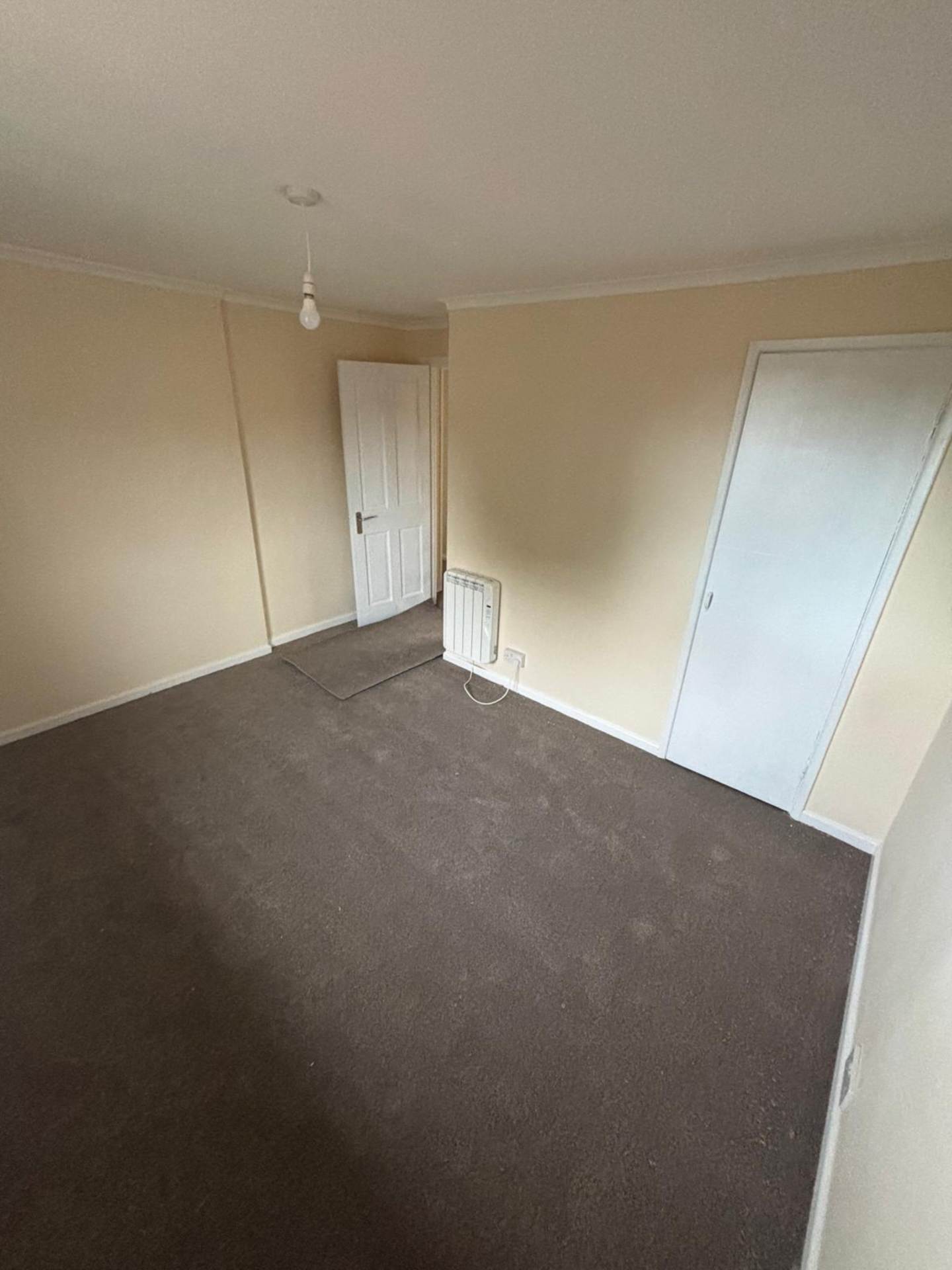 *NEWLY REFURBISHED* Greenway, Eastbourne, Image 4