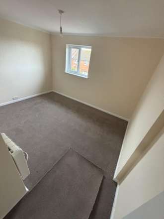 *NEWLY REFURBISHED* Greenway, Eastbourne, Image 12