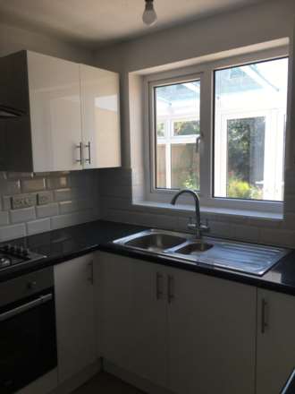 Gainsborough Crescent, Langney, Image 3