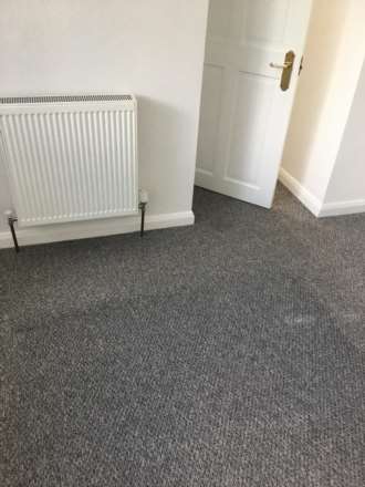 Gainsborough Crescent, Langney, Image 9
