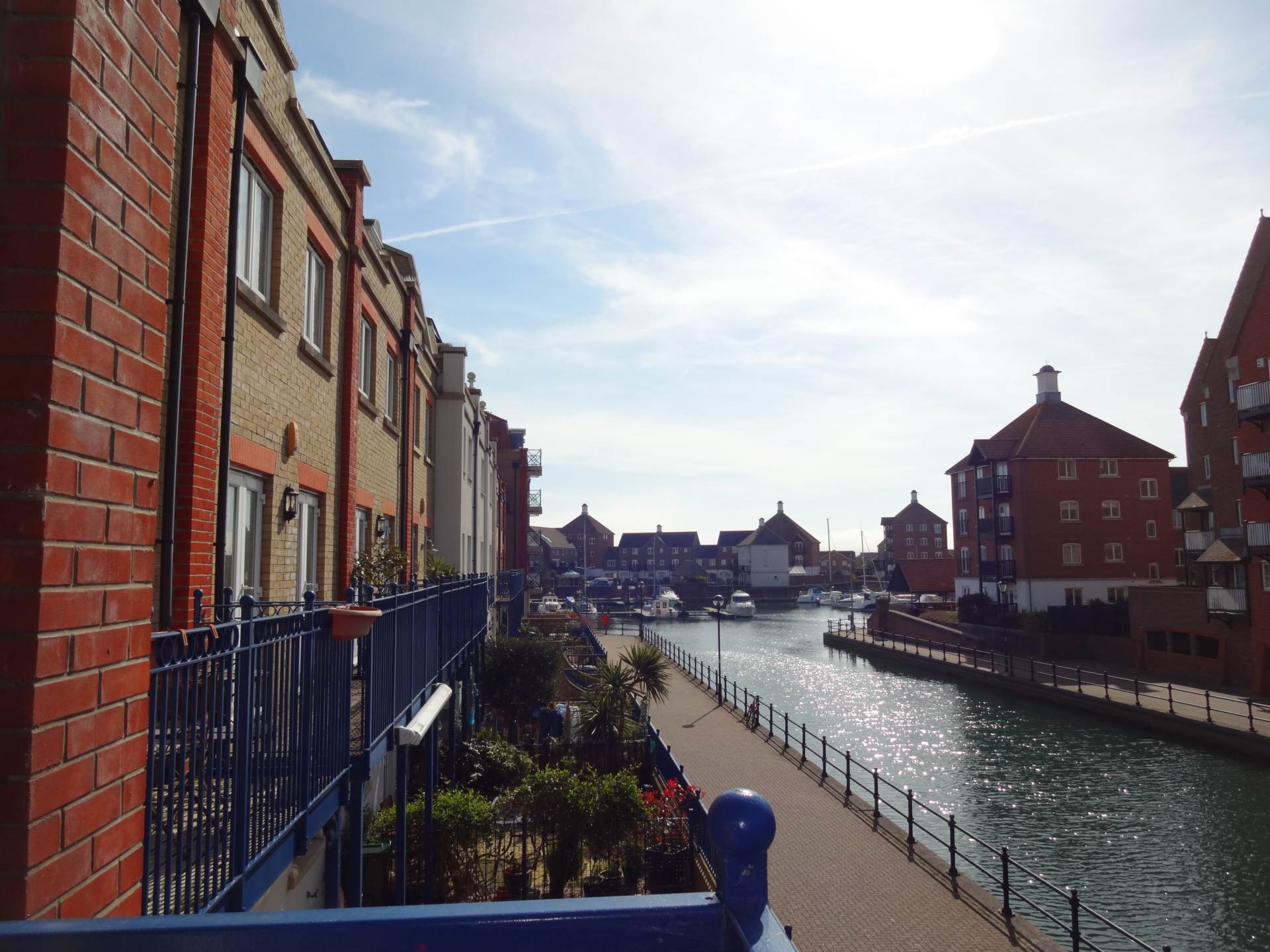 *HARBOUR VIEWS* The Piazza, Eastbourne, Image 1