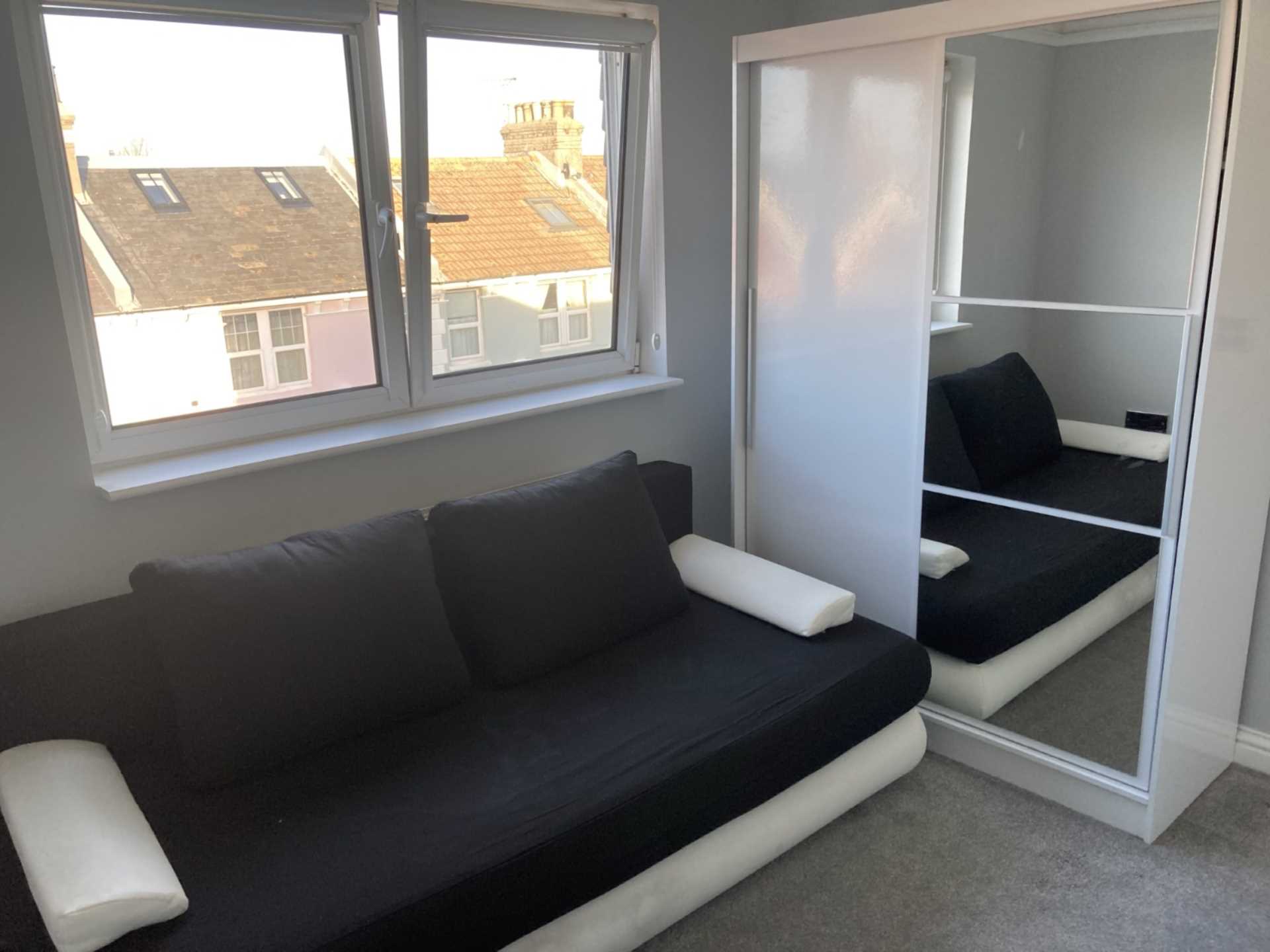 *STUDIO FLAT* St Aubyns Road, Eastbourne, Image 14