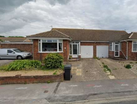 2 Bedroom Bungalow, Swallow Close, Eastbourne