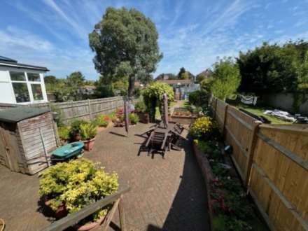 Hunloke Avenue, Eastbourne, Image 12