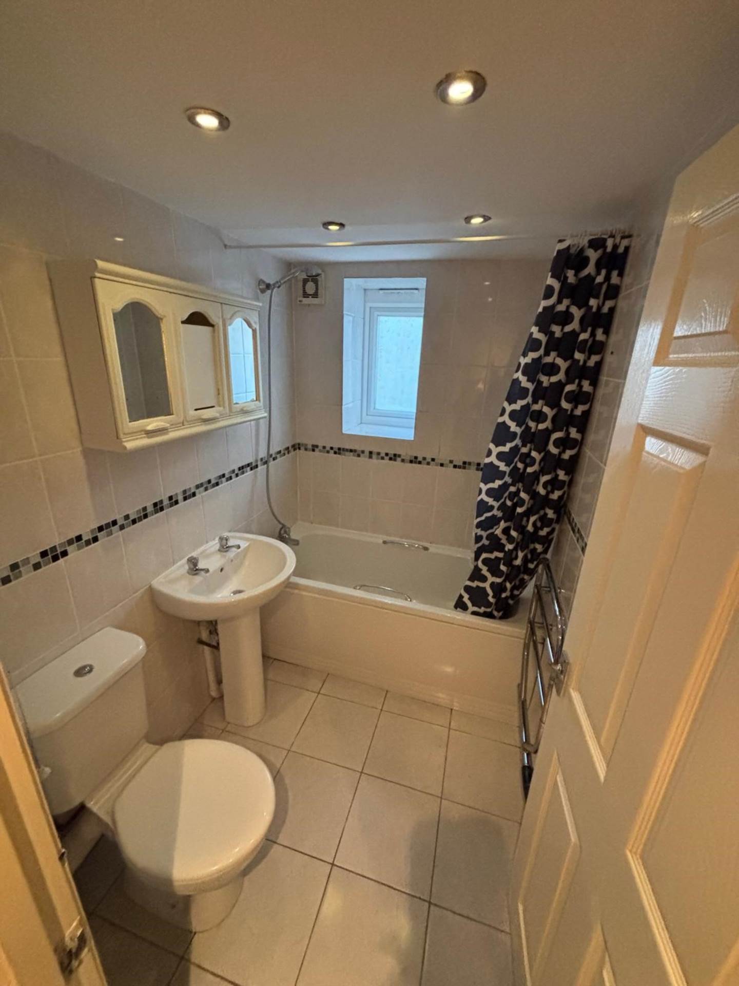 Pevensey Road, Eastbourne (1 BED FLAT), Image 2