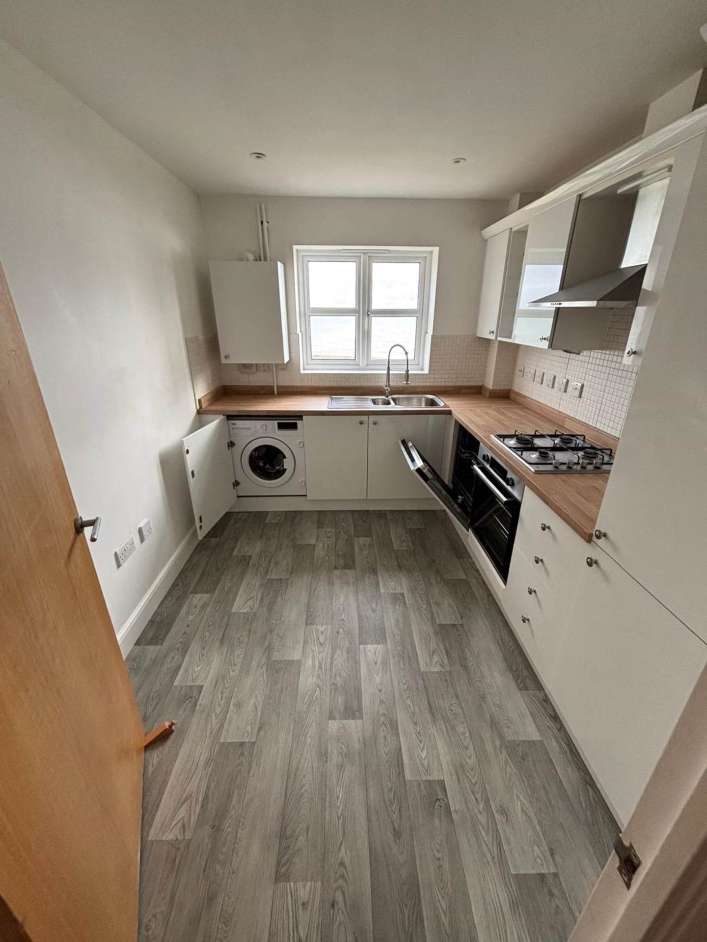 Ensenada Reef, Eastbourne *Private Balcony with Stunning Sea view*, Image 17