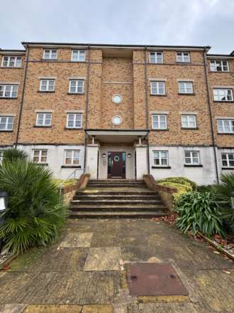 2 Bedroom Flat, Ensenada Reef, Eastbourne *Private Balcony with Stunning Sea view*