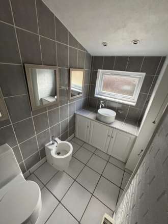 Gardner Close, Eastbourne, Image 11