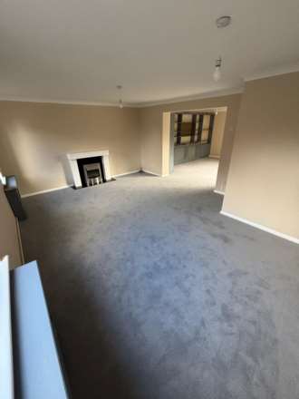 Gardner Close, Eastbourne, Image 12