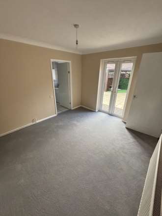 Gardner Close, Eastbourne, Image 14