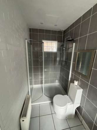 Gardner Close, Eastbourne, Image 16