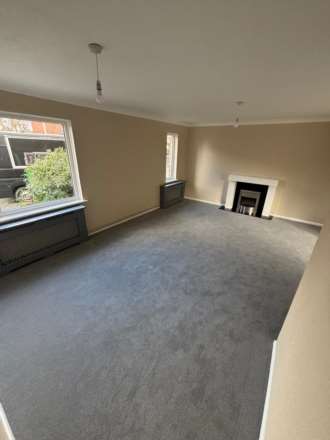 Gardner Close, Eastbourne, Image 3