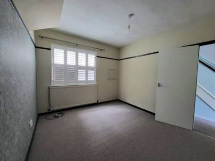 *NEWLY REFURBISHED* Ashford Road, Eastbourne BN21 3TP, Image 15
