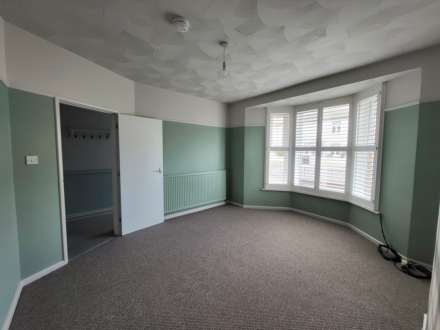 *NEWLY REFURBISHED* Ashford Road, Eastbourne BN21 3TP, Image 18