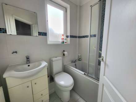 *NEWLY REFURBISHED* Ashford Road, Eastbourne BN21 3TP, Image 8