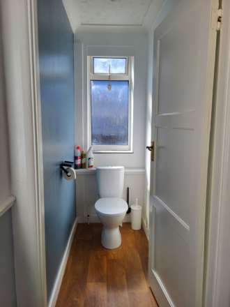 Ashford Road, Eastbourne, Image 21
