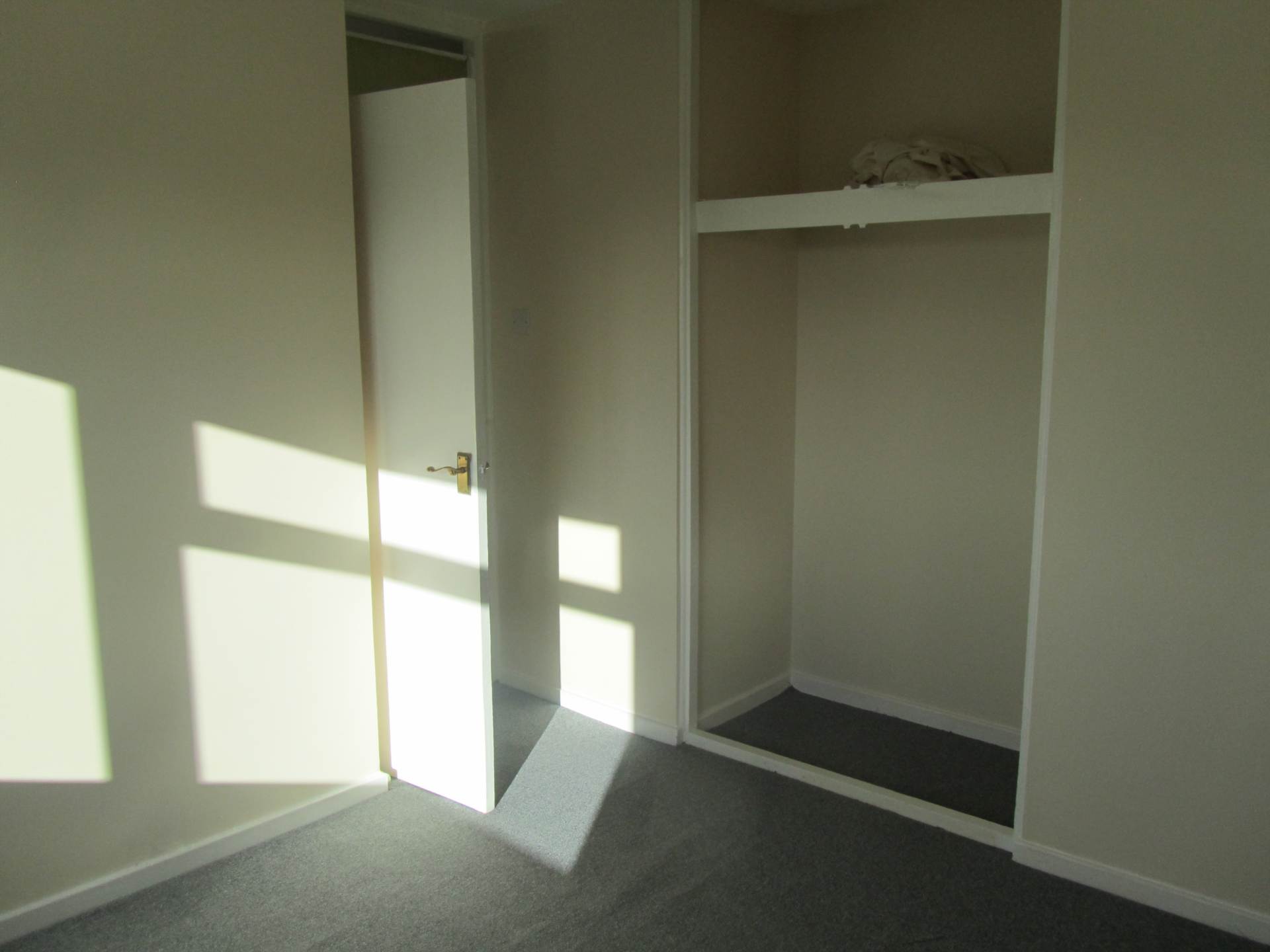 Heather Close, Eastbourne, Image 10