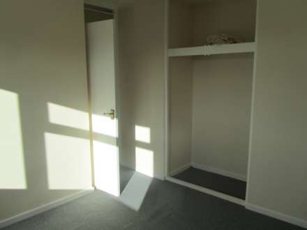 Heather Close, Eastbourne, Image 10