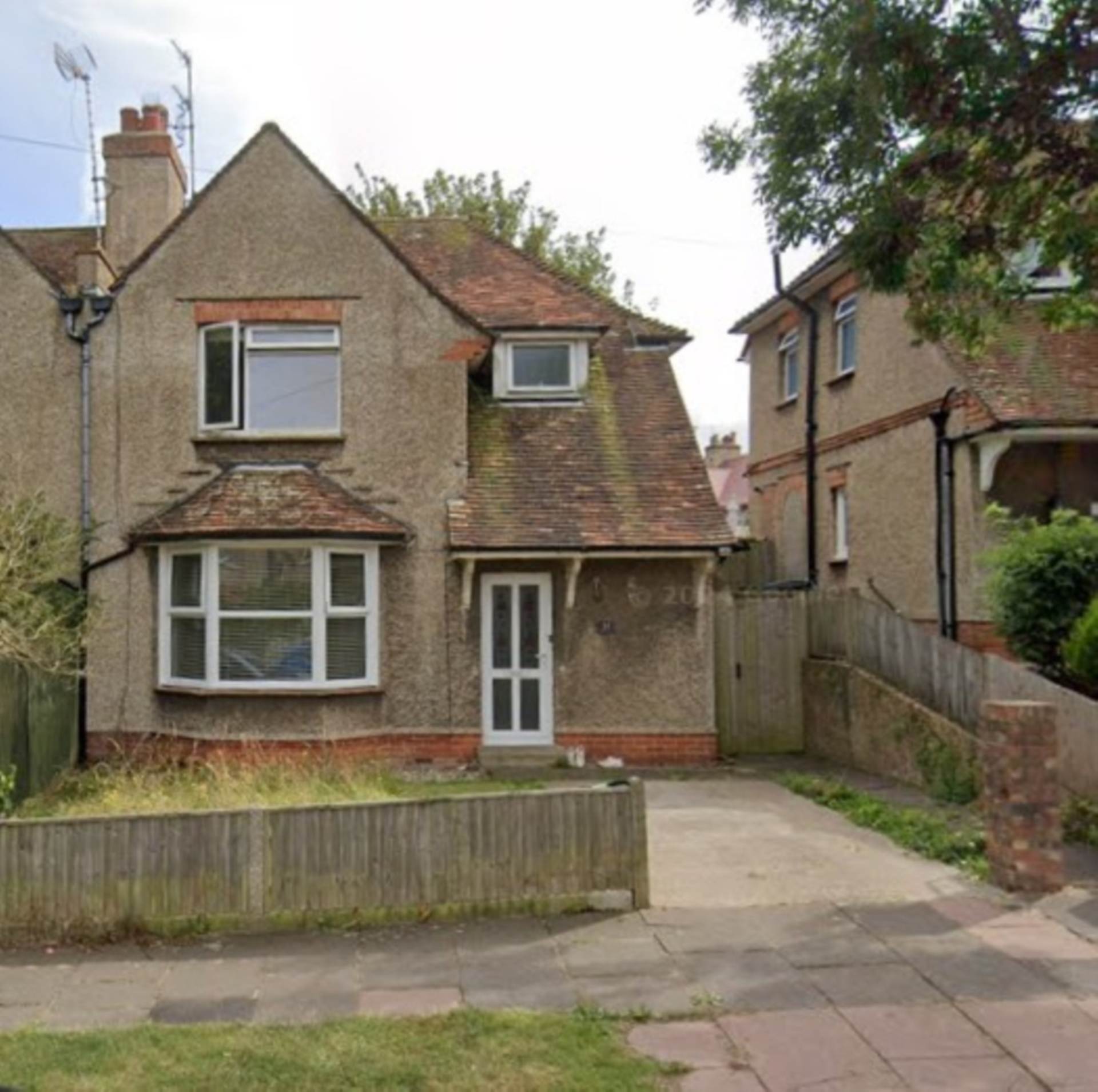 *UNDER OFFER* Central Avenue, Eastbourne, Image 1