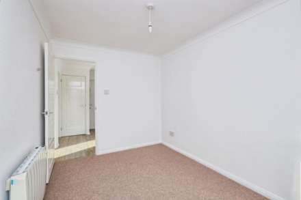 Walnut Walk, Polegate, Image 4