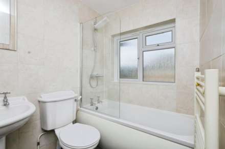 Walnut Walk, Polegate, Image 7