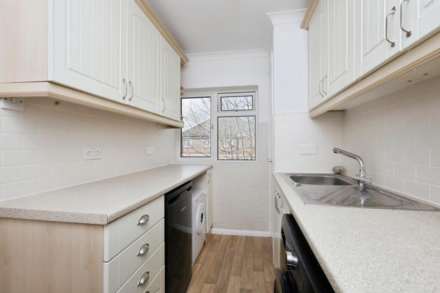 Walnut Walk, Polegate, Image 9