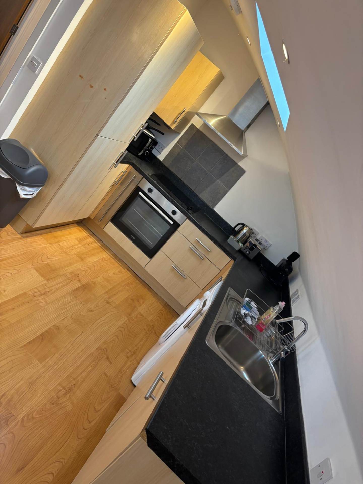 *BALCONY* Marine Road, Eastbourne *LIFT ACCESS*, Image 2