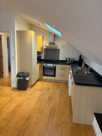 *BALCONY* Marine Road, Eastbourne *LIFT ACCESS*, Image 15