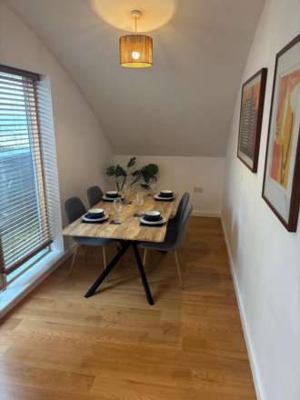 *BALCONY* Marine Road, Eastbourne *LIFT ACCESS*, Image 7