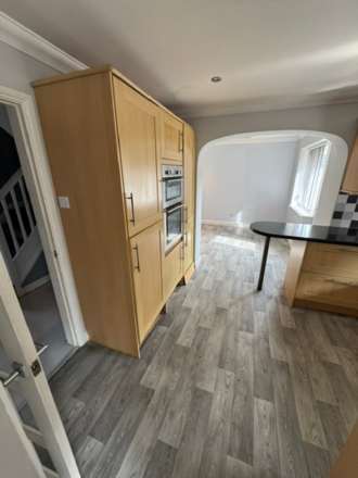 Mendip Avenue, Eastbourne, Image 19