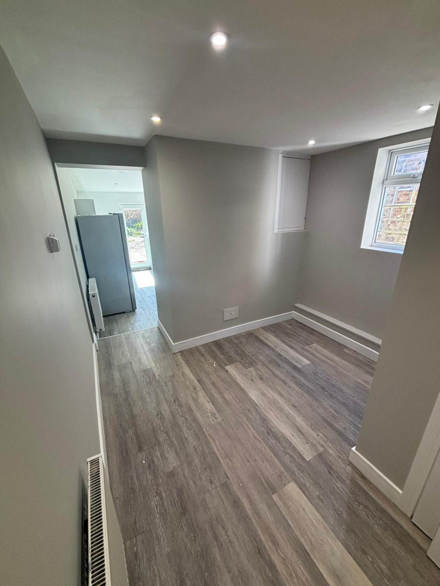 Salehurst Road, Eastbourne, Image 4