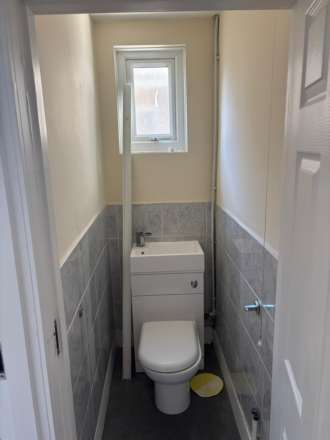 Salehurst Road, Eastbourne, Image 13