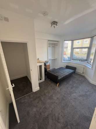 Salehurst Road, Eastbourne, Image 19