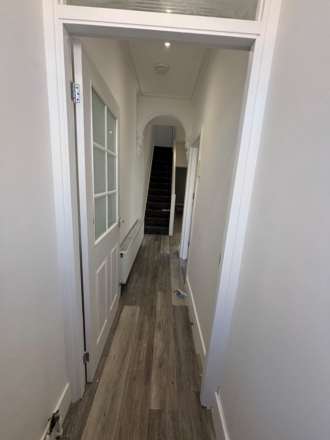 Salehurst Road, Eastbourne, Image 5