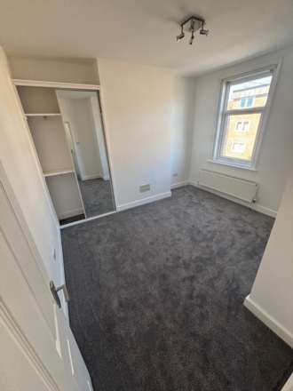 Salehurst Road, Eastbourne, Image 9